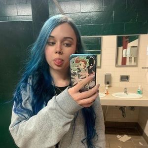 Meet your Posher, Mylee